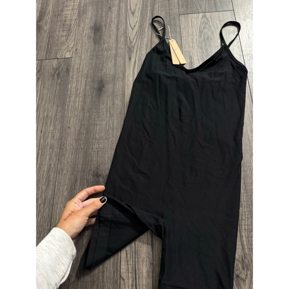 Skims BNWT XS Onyx Soft Smoothing Seamless Onesie, Style: OS-MDT-4981 - Picture 3 of 7